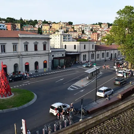 Ξενοδοχείο Mary