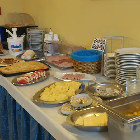 Mary Готель Ла-Спеція