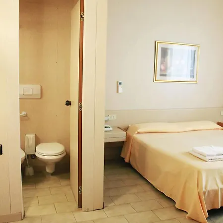 Mary Hotel 3*