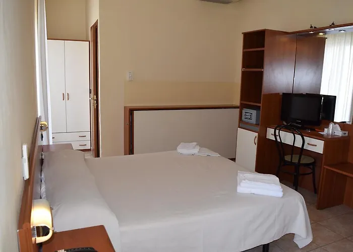 Готель Mary 3*