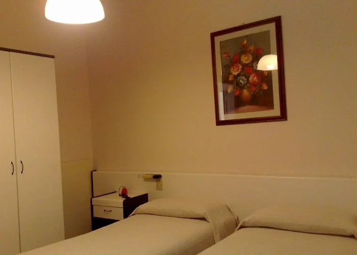 Mary Готель Ла-Спеція