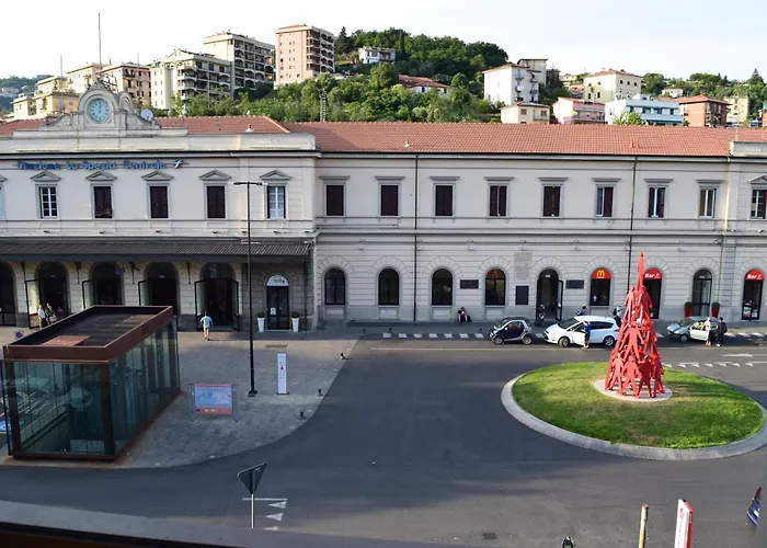 Готель Mary 3*