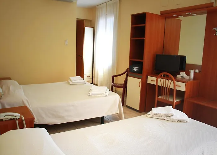 Mary Готель 3*