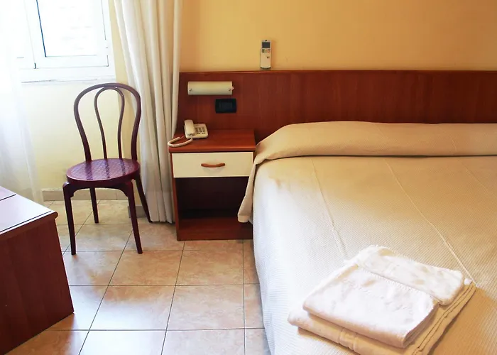 Mary Готель 3*